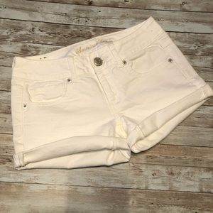3/15$American eagle white jean shorts size 2